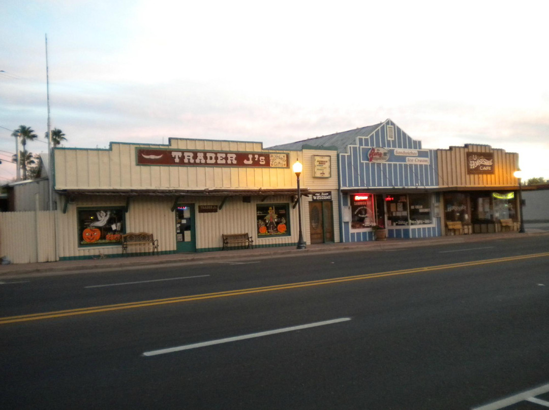 Morristown旅游景点-Trader J's Southwest Gifts