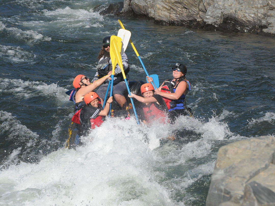 Sierra Whitewater Rafting Inc.-Lotus必去景点