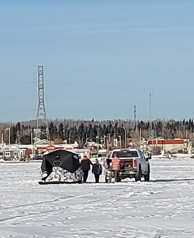 Shoreside Inn & Suites主图