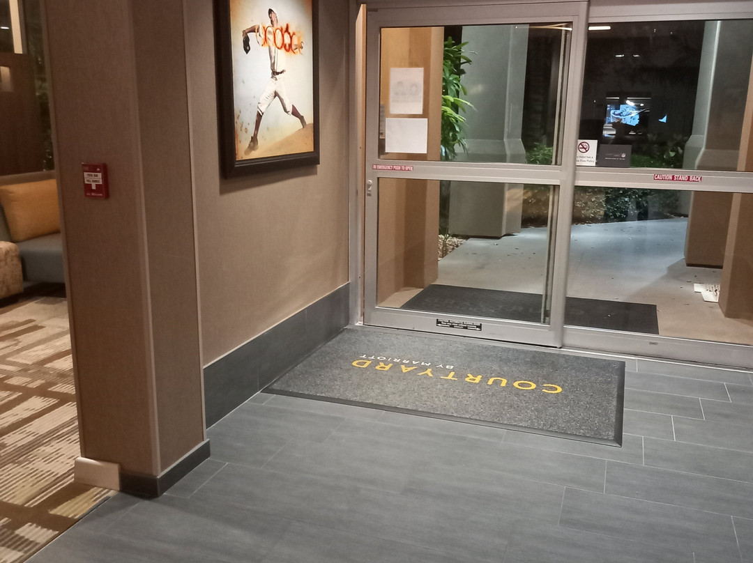 朱庇特棕榈沙滩万怡酒店主图