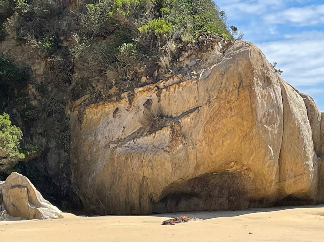 Glasshouse Rocks-纳鲁马必去景点