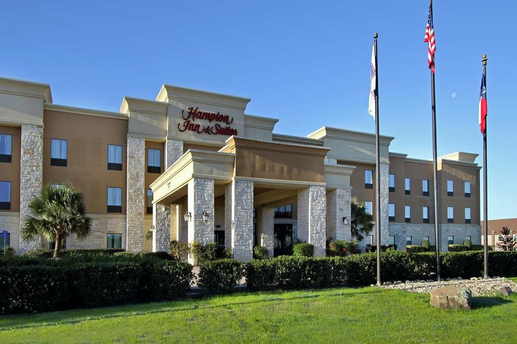 Hampton Inn & Suites Buffalo主图