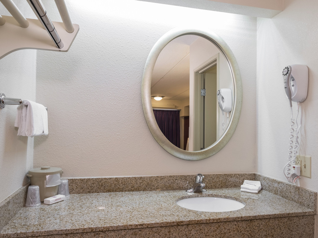 Red Roof Inn Hickory主图