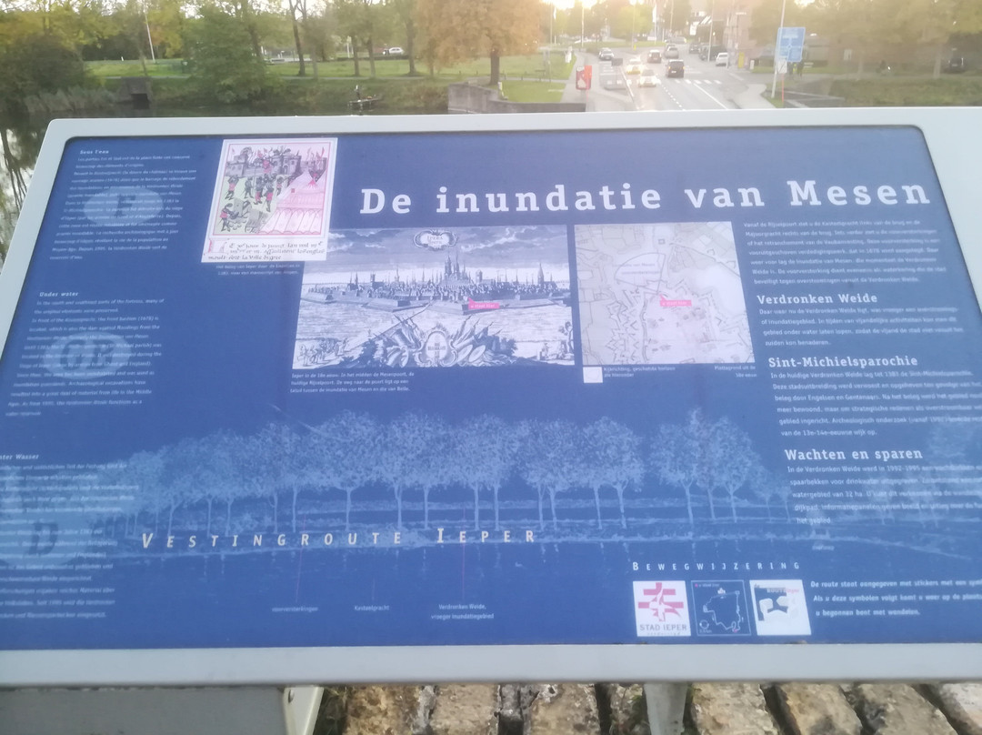 The seventeenth century Vauban ramparts景点图片