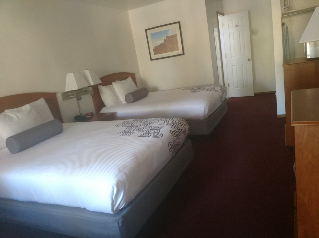 Chuck Wagon Lodge主图