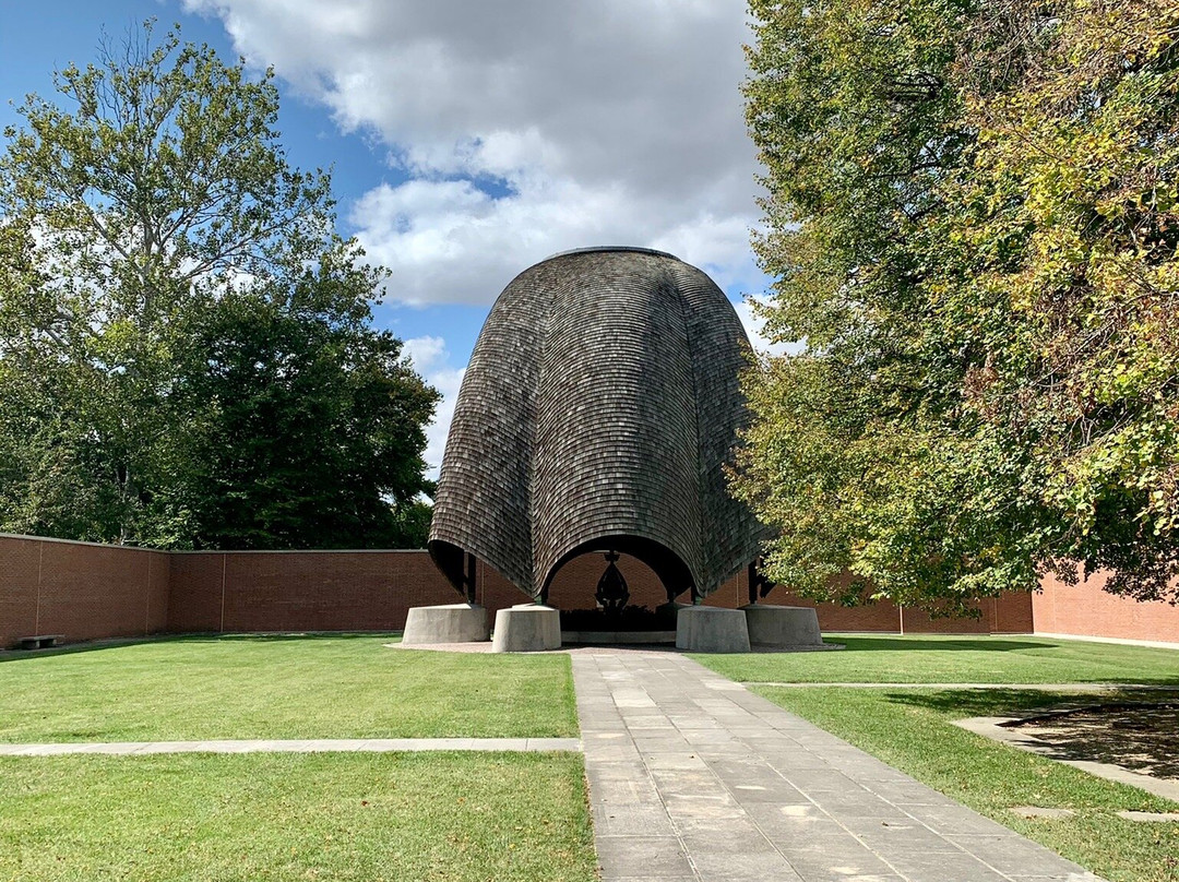 Roofless Church-New Harmony必去景点