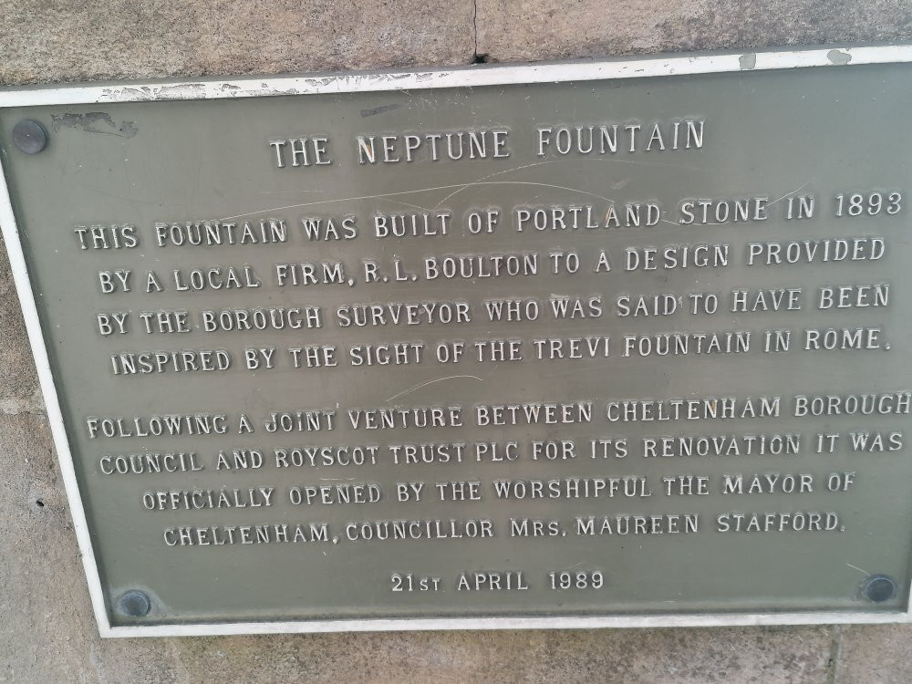 Neptune Fountain-切尔滕纳姆必去景点