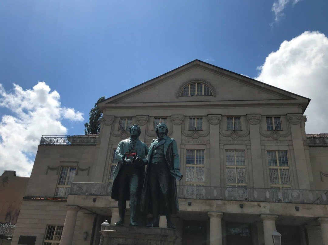 Goethe Schiller Denkmal-魏玛必去景点