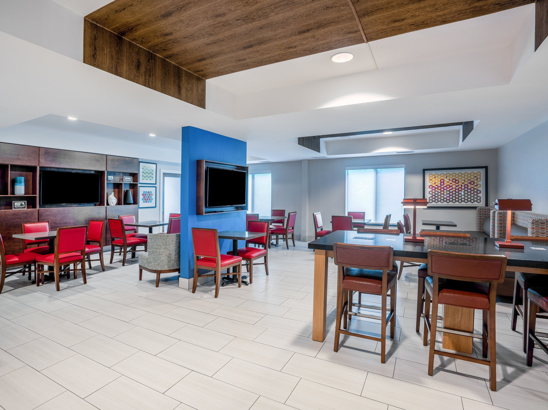 Holiday Inn Express & Suites Tell City by IHG主图