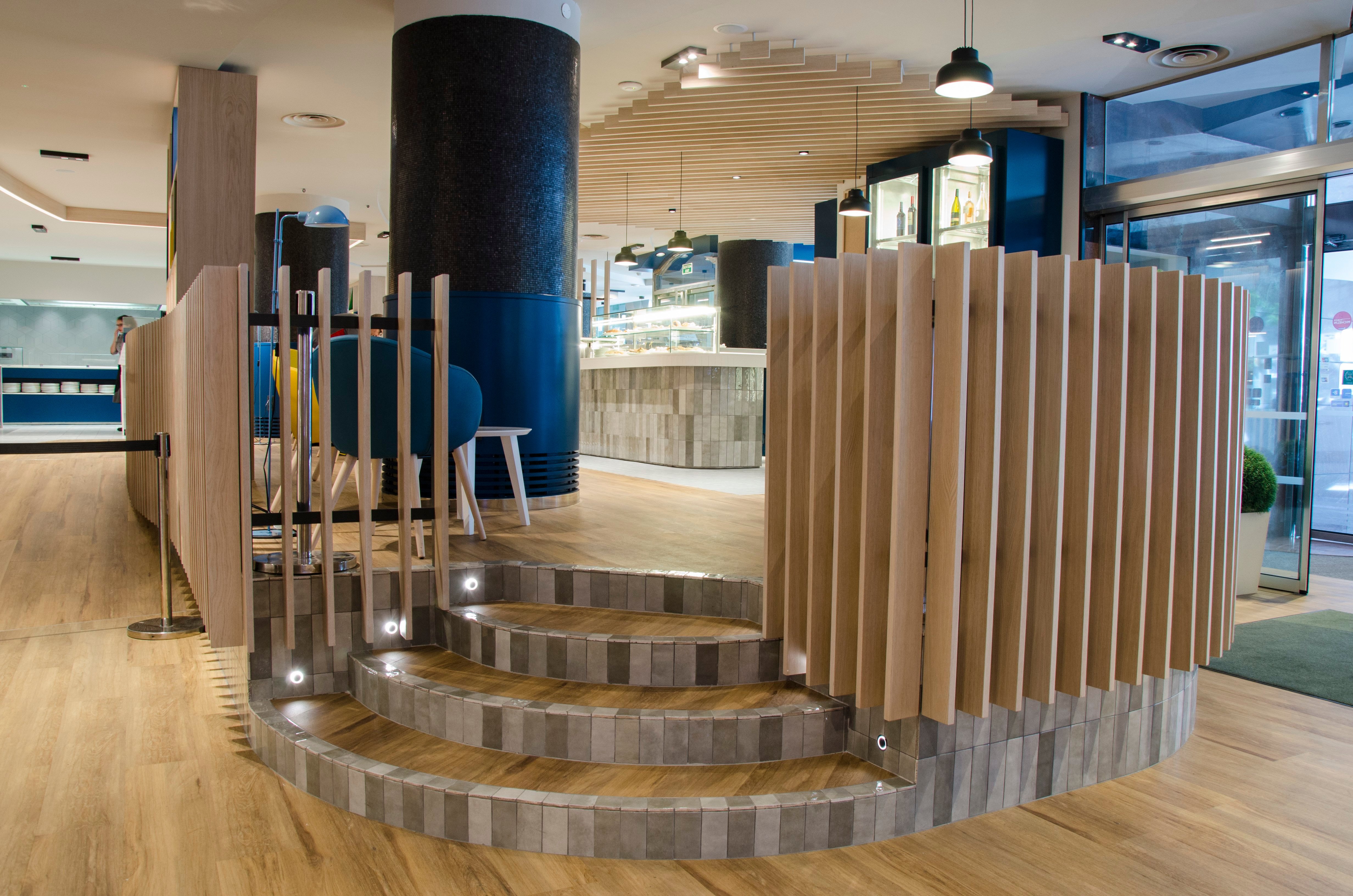Suites Plaza Hotel & Wellness-官方