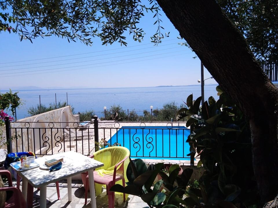 Vladimiros Apartments主图