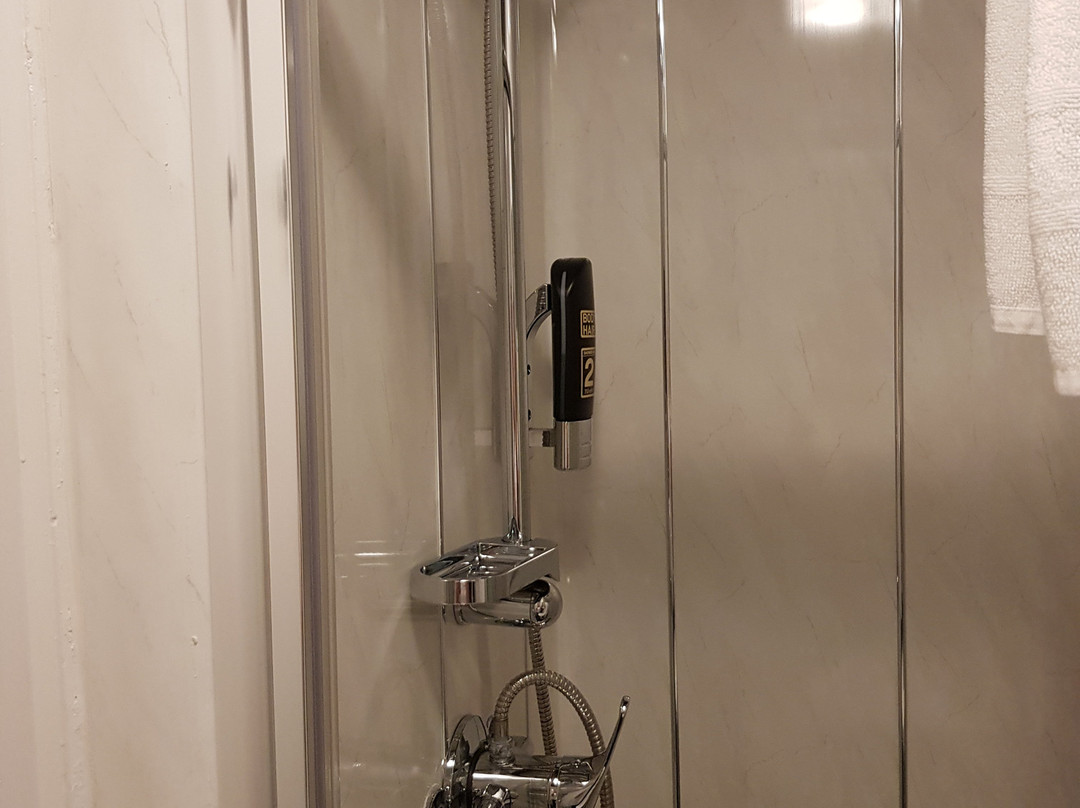 Queens Plaza Hotel主图