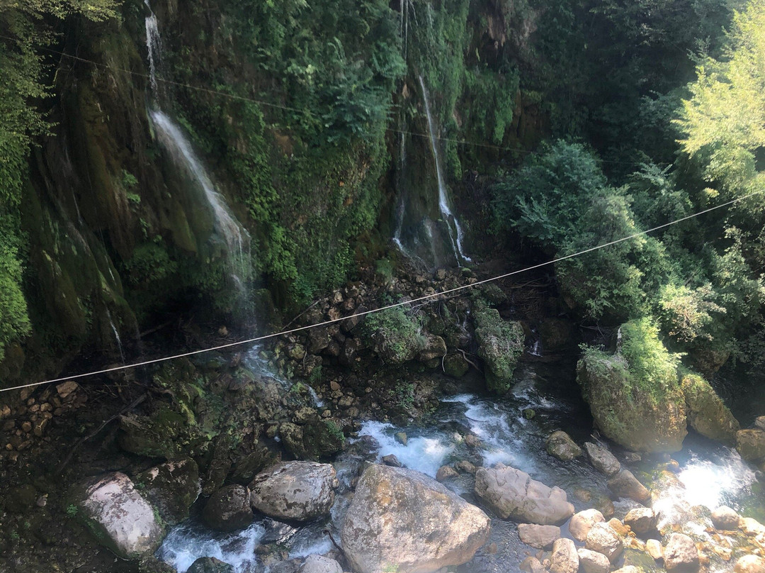 Cascades du Saut du Loup景点图片