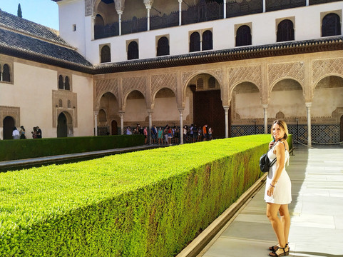 Nhue Concierge-格拉纳达必去景点