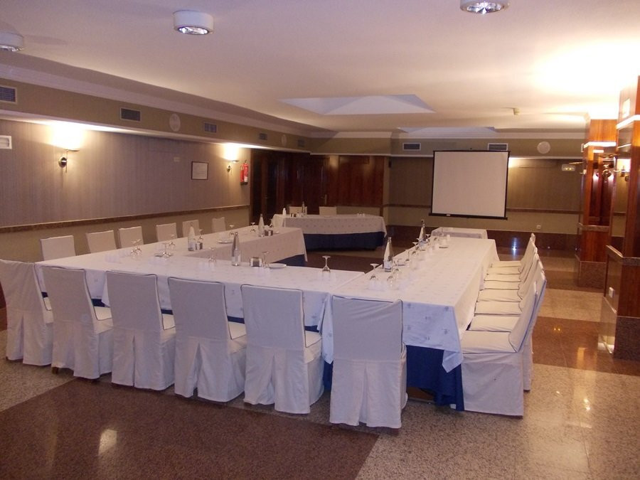 欧罗巴酒店主图