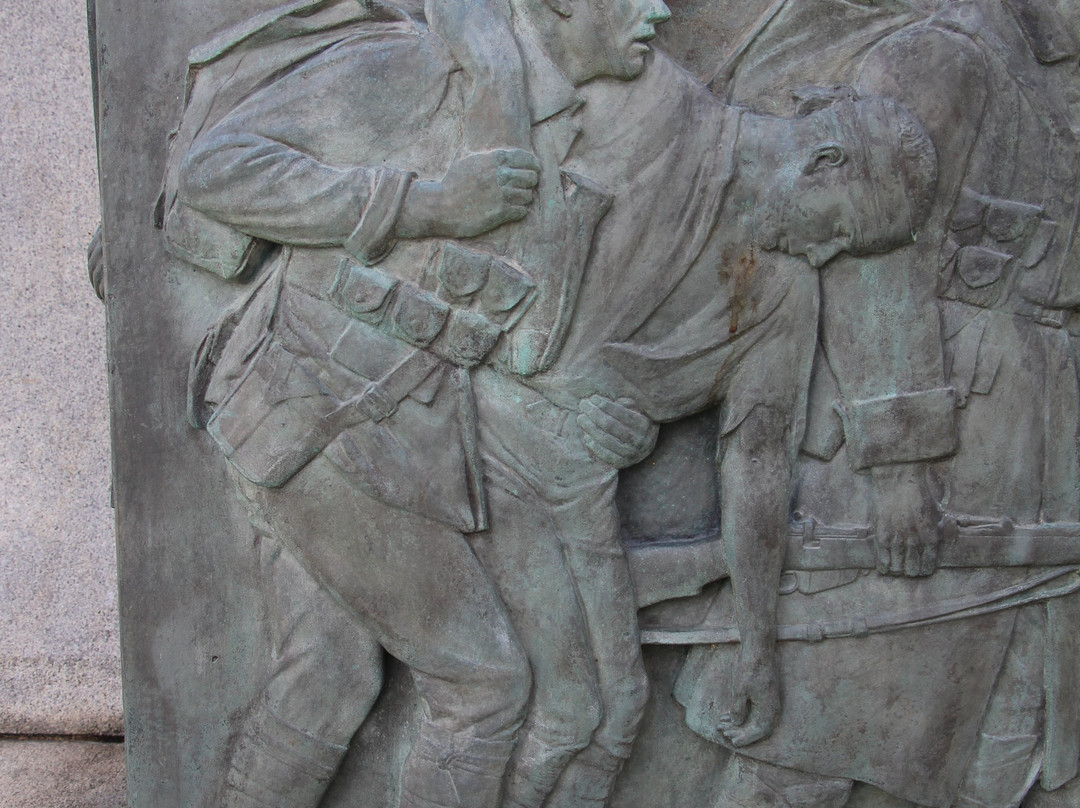 Lytham War Memorial景点图片
