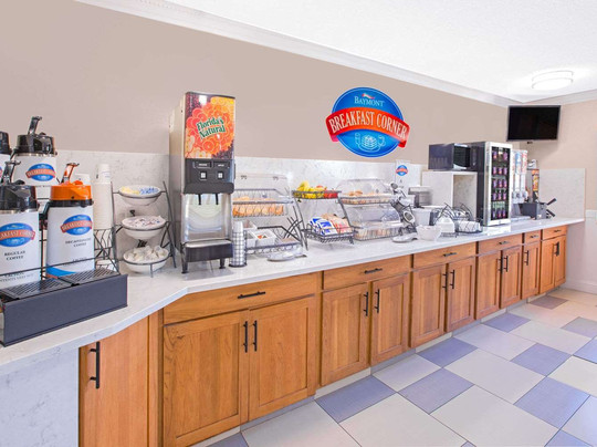 Baymont by Wyndham Ames主图