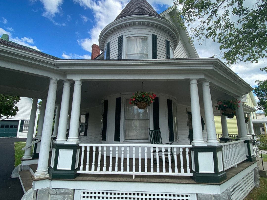 斯威夫特别墅酒店主图