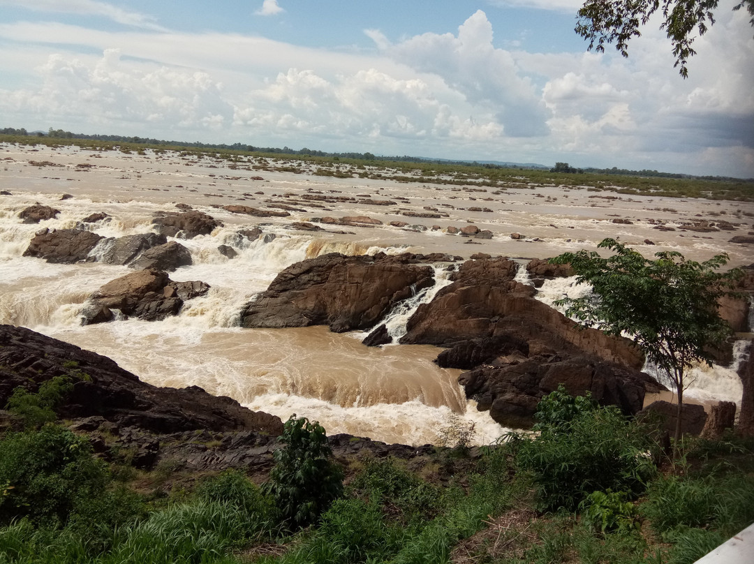 Preah Nimith Waterfall景点图片