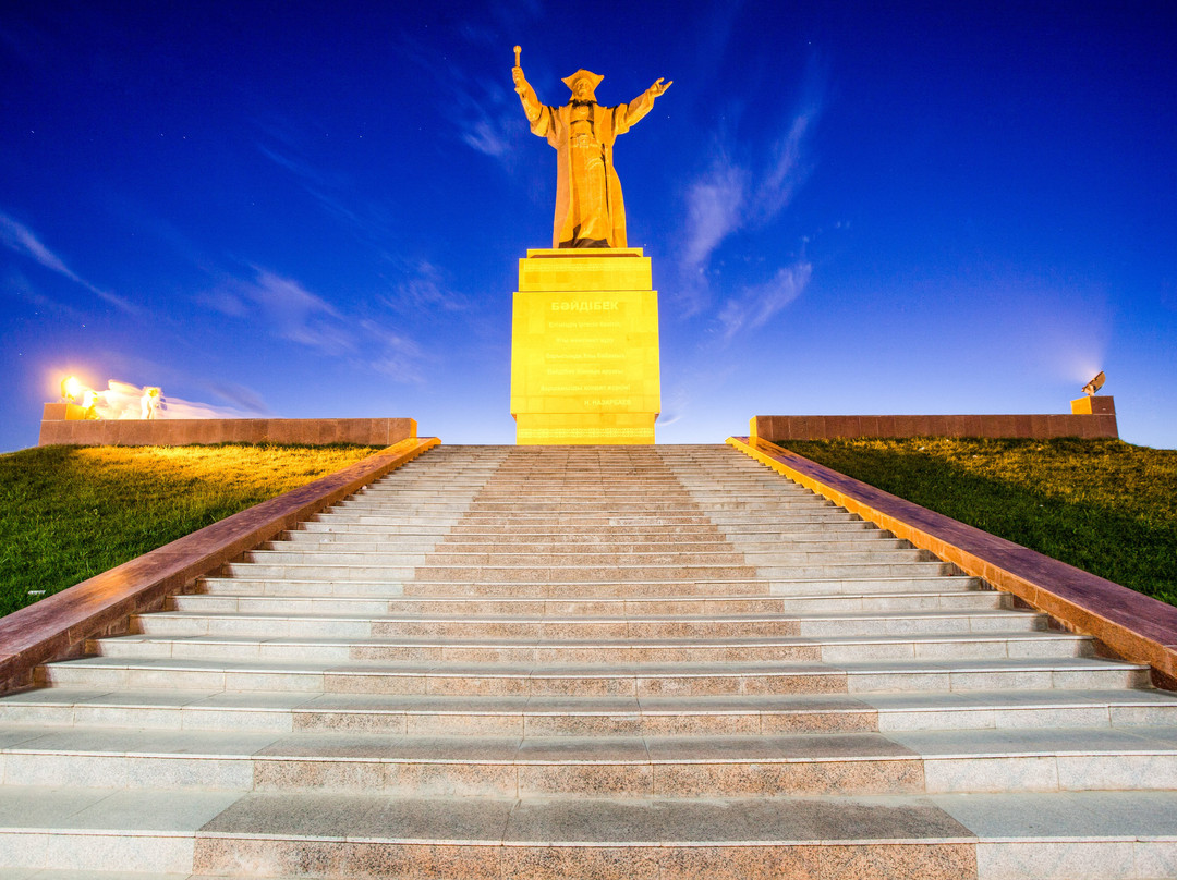 Baidibek Bi Monument-Shymkent必去景点