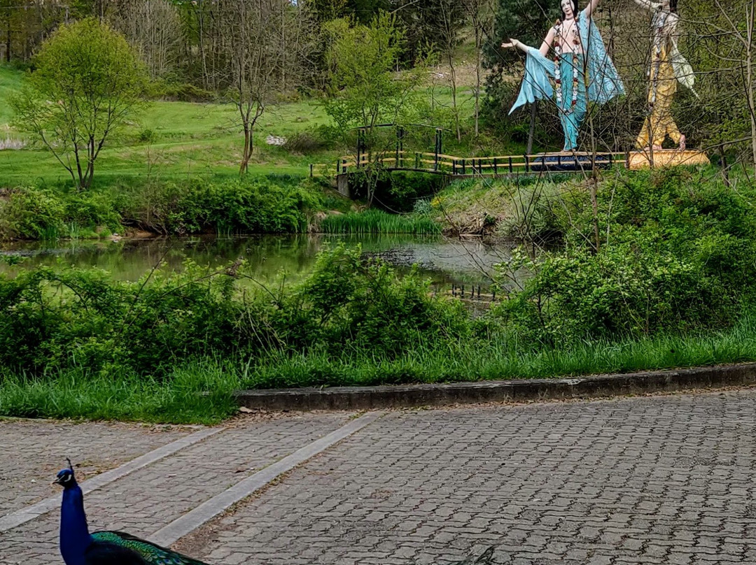 Palace of Gold-Moundsville必去景点