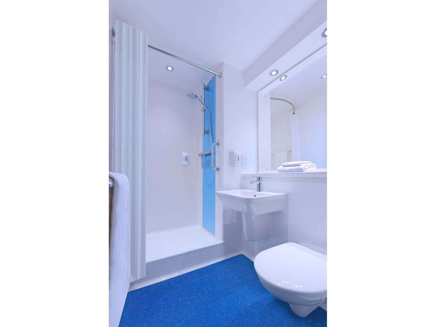 Travelodge Crawley Hotel-官方
