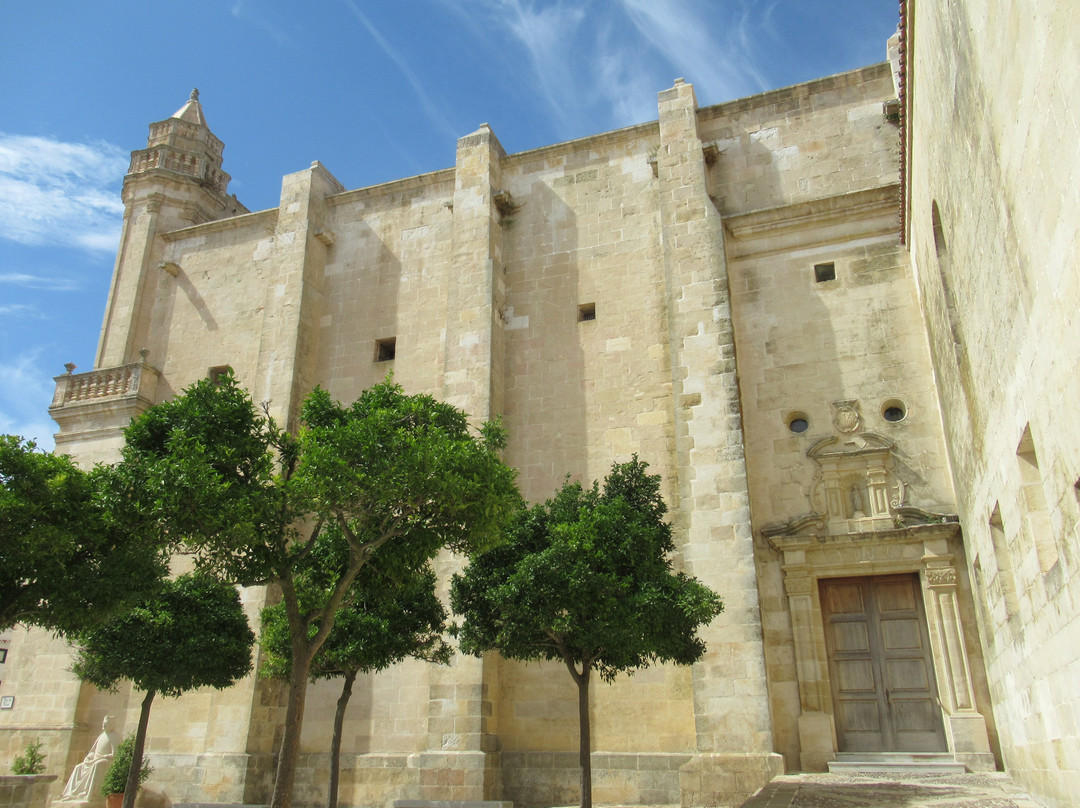Església de Santa Eulàlia-阿拉约尔必去景点