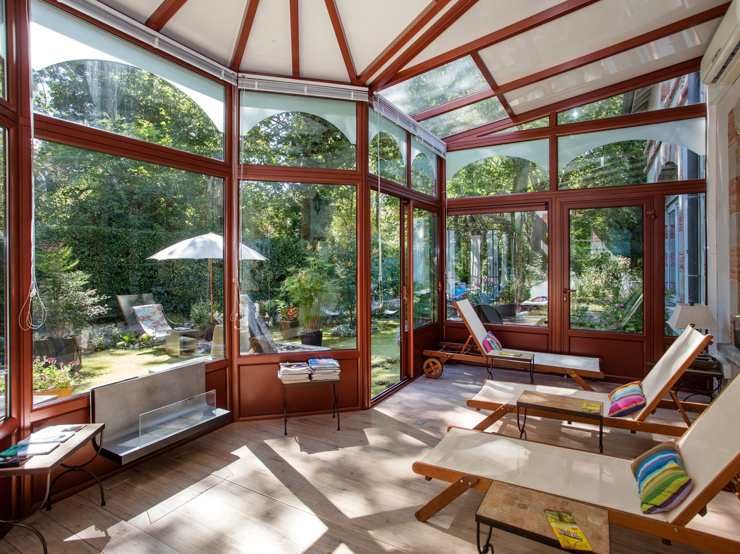 Les Soins de Colette-Garrevaques必去景点