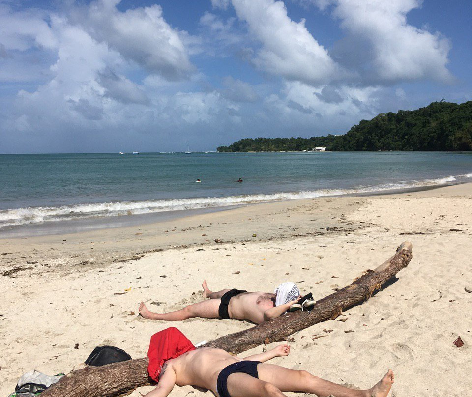 Plage des Raisiniers-La Trinite必去景点