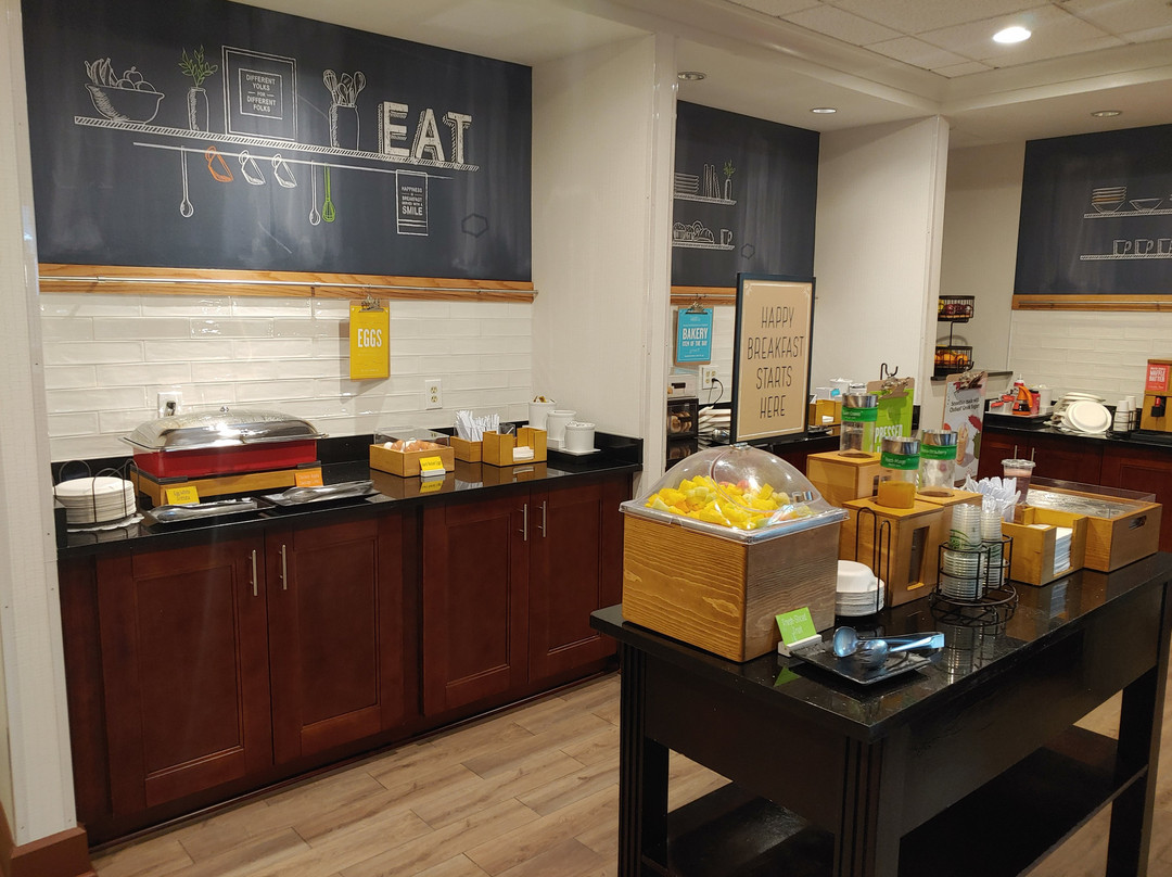 希尔顿欢朋套房酒店-杰克逊维尔海滩大道梅奥诊所区主图