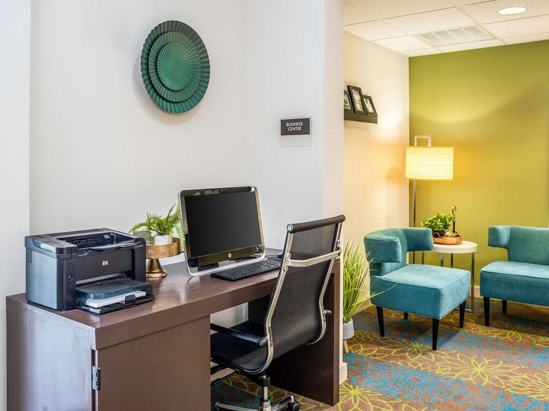 Sleep Inn & Suites Harrisonburg主图