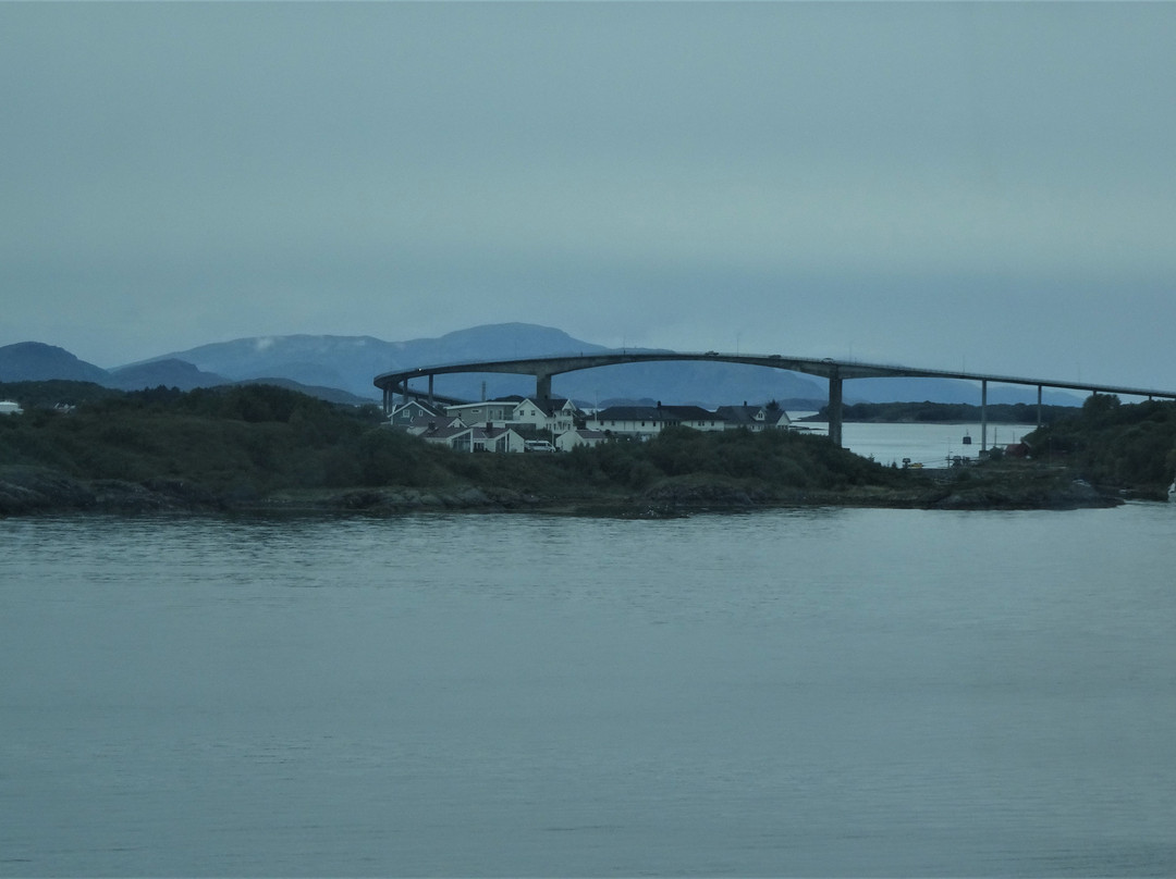 Brønnøysundbrua景点图片
