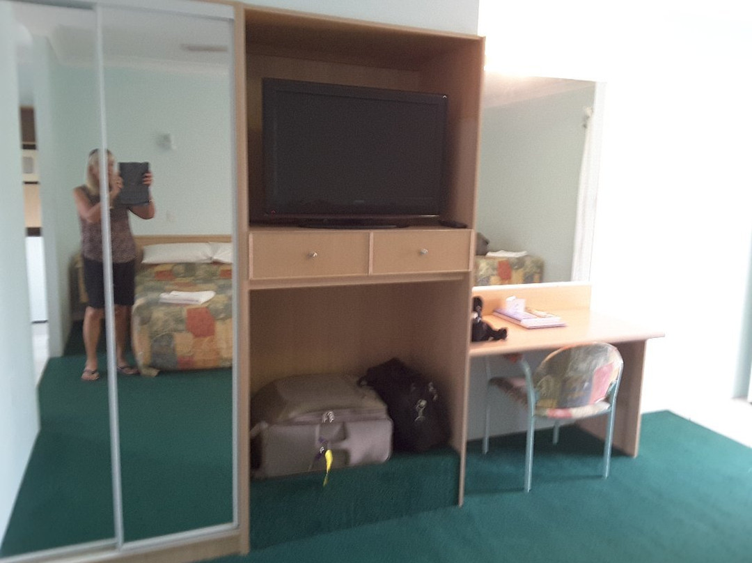 Runaway Bay Motor Inn主图