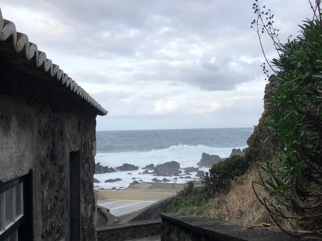 Piscinas Naturais das Quatro Ribeiras-Quatro Ribeiras必去景点