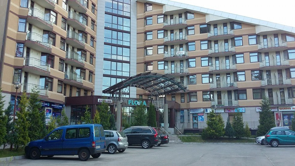 Tes Flora Apartments主图