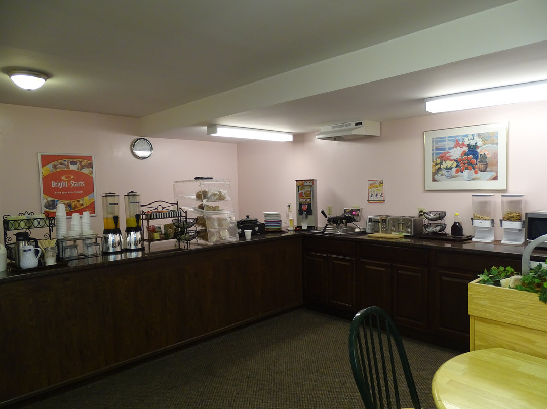 Econo Lodge & Suites主图