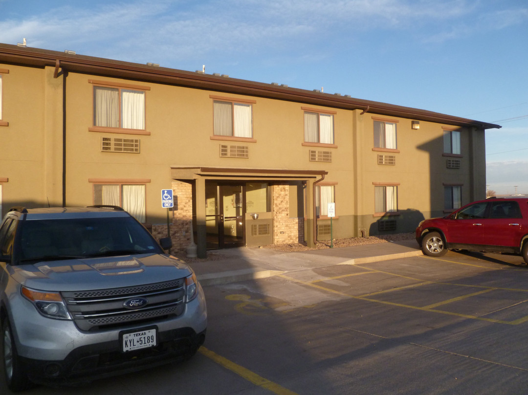 Super 8 by Wyndham Colby主图