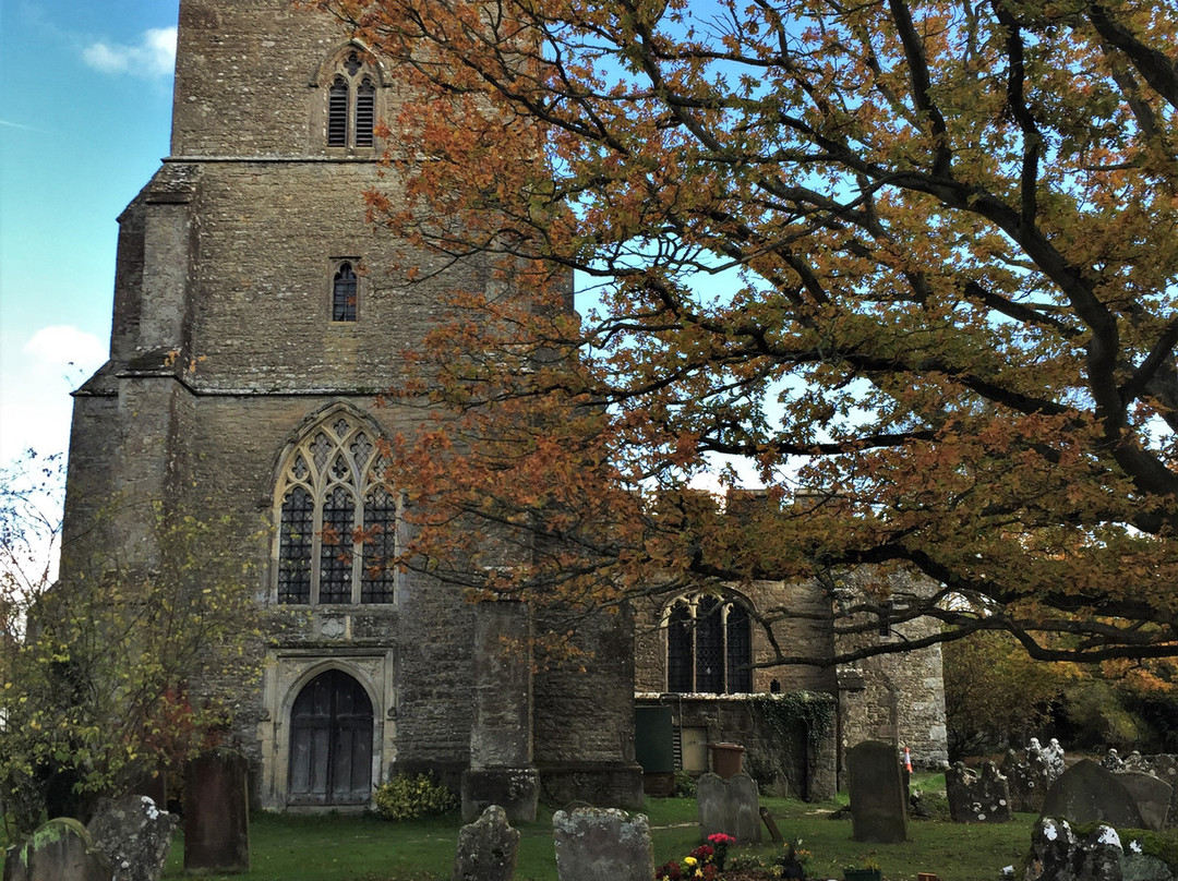 St Peter & St Paul Church-Headcorn必去景点