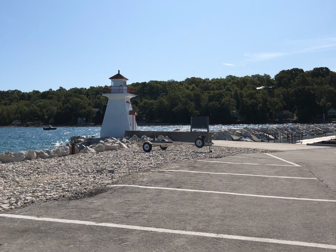 Lion's Head Lighthouse景点图片