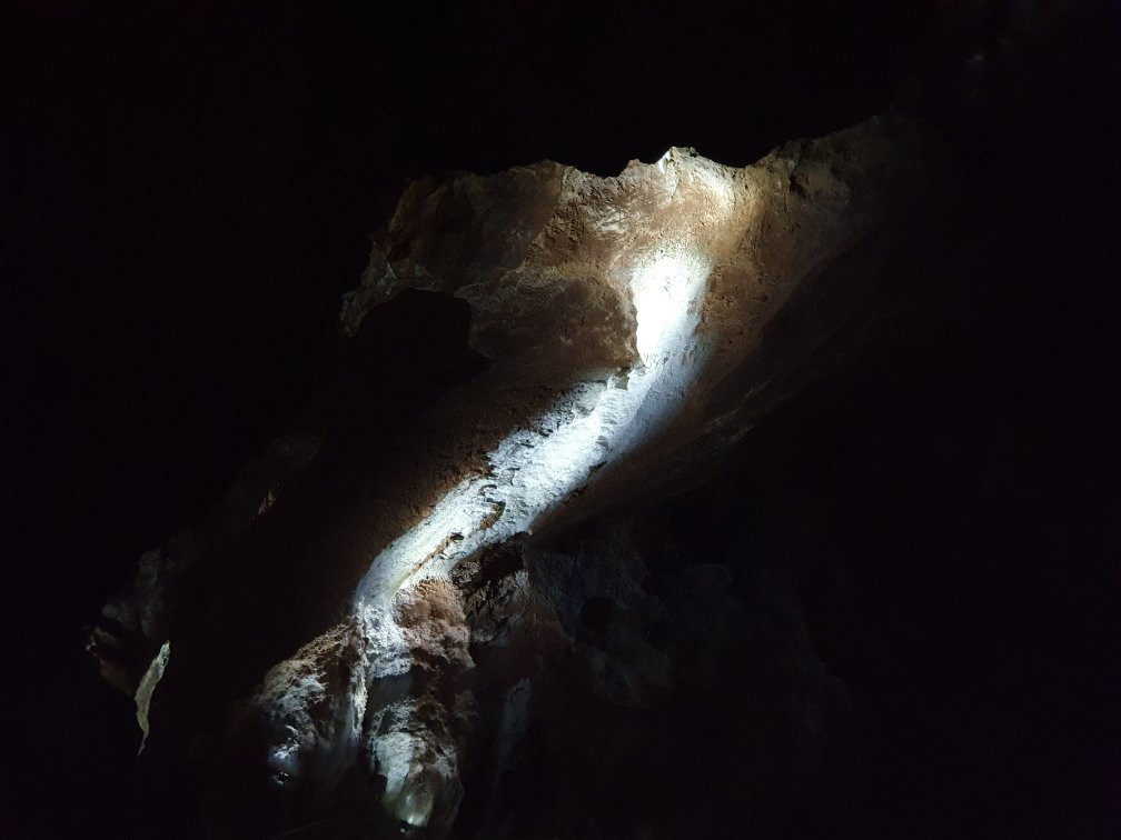 Kristallhöhle Kubach-Weilburg必去景点