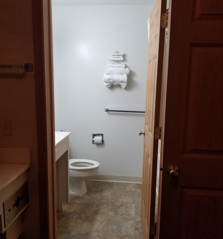 Colonial Manor Motel主图