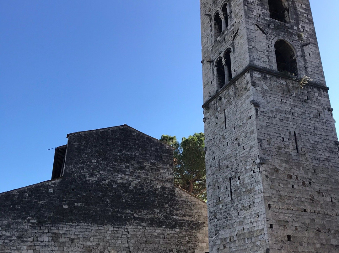 Santa Maria Intervineas景点图片