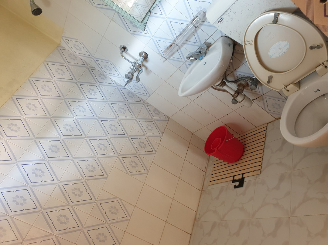 格兰德假日酒店主图