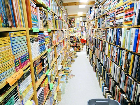 Normandy旅游景点-Chamblin Bookmine