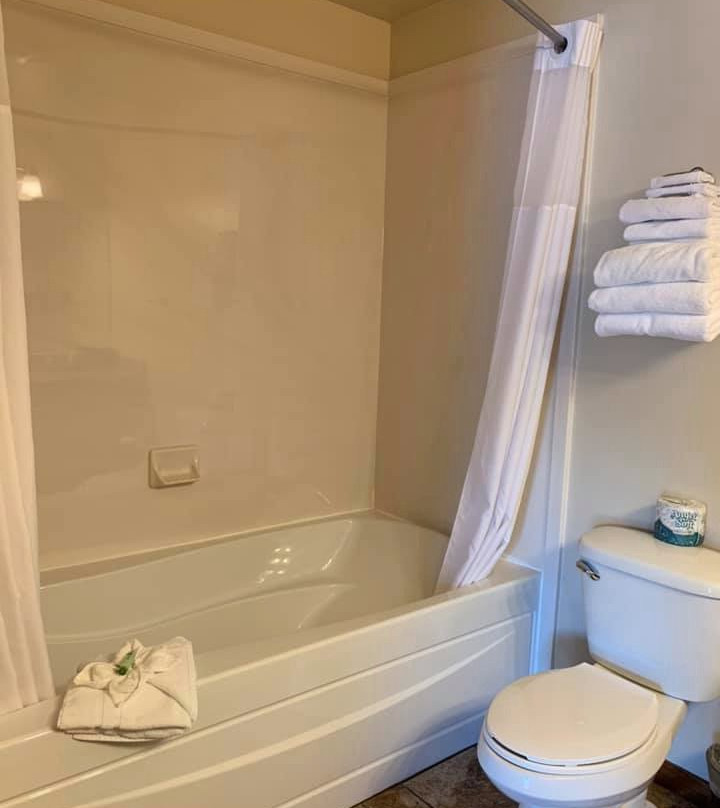 Cb&m Downtown Suites主图