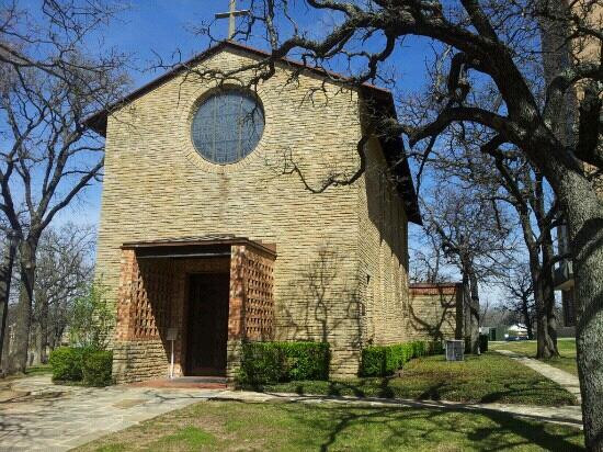 Little Chapel in the Woods景点图片