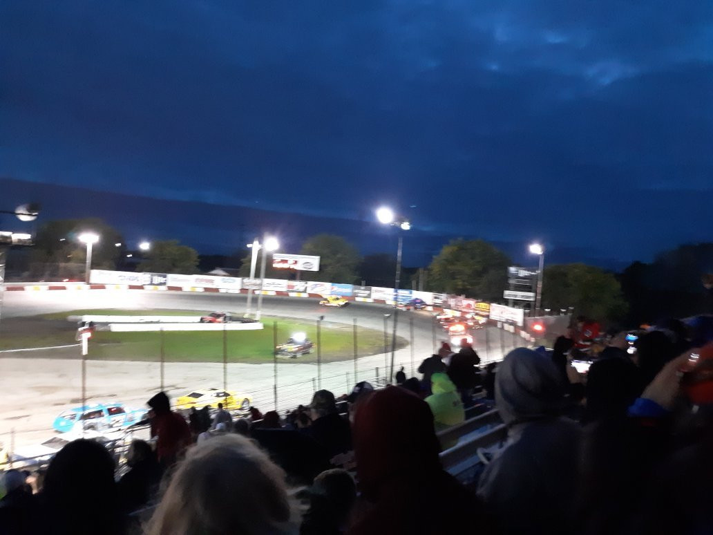 Rockford Speedway-Loves Park必去景点