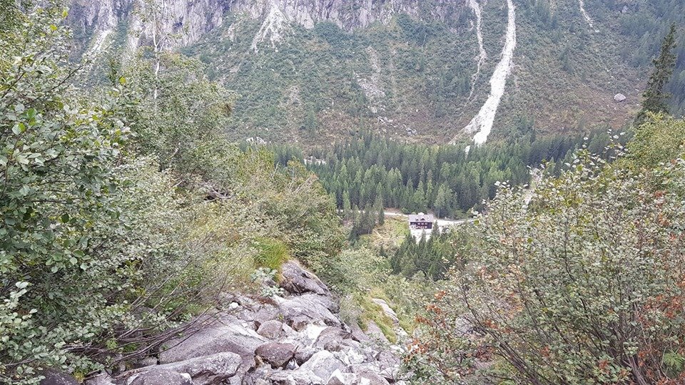 Rifugio Adamello Collini Al Bedole-浴室