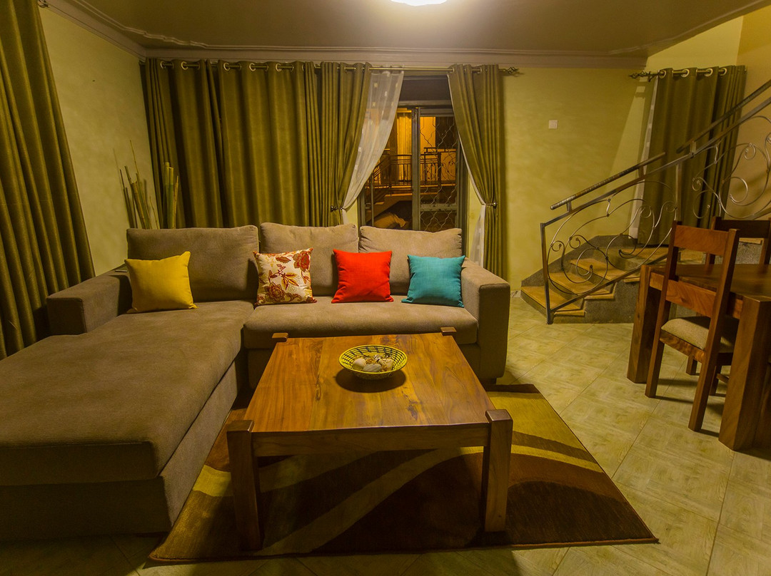 Victoria Breeze Apartments主图