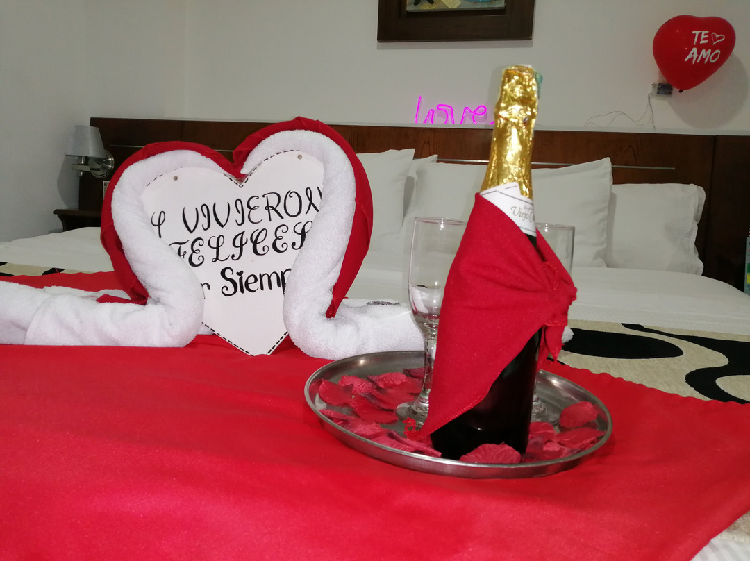 Hotel Catama Inn主图